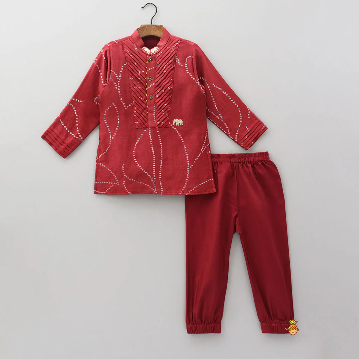 Pin-Tuck Detailed Yoke Ethnic Kurta And Pyjama