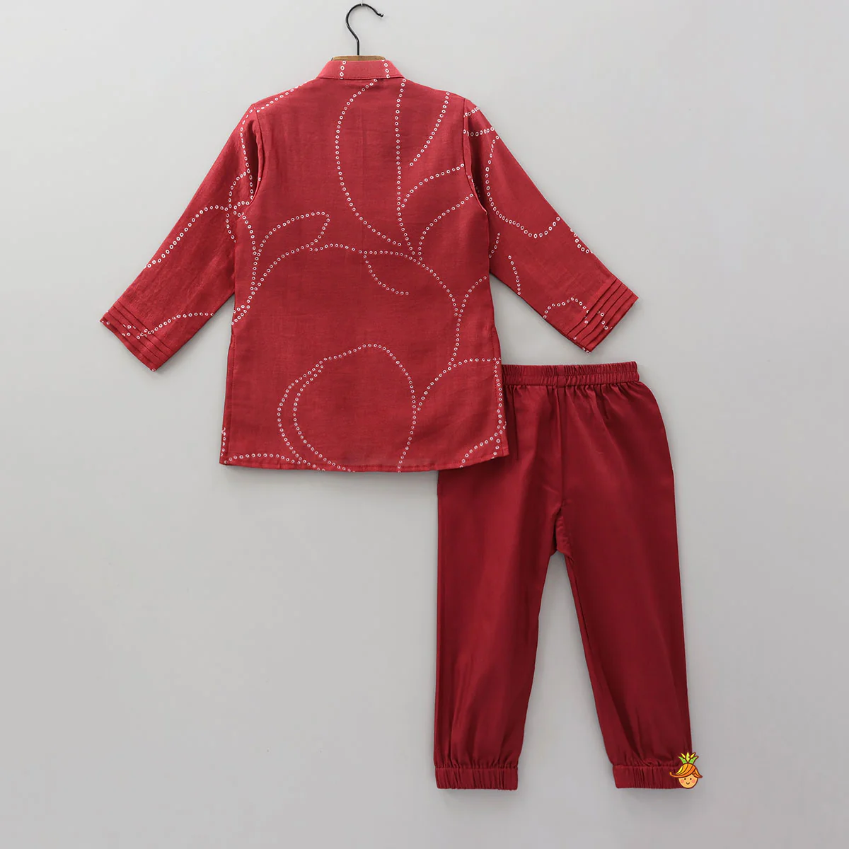 Pin-Tuck Detailed Yoke Ethnic Kurta And Pyjama - Image 2