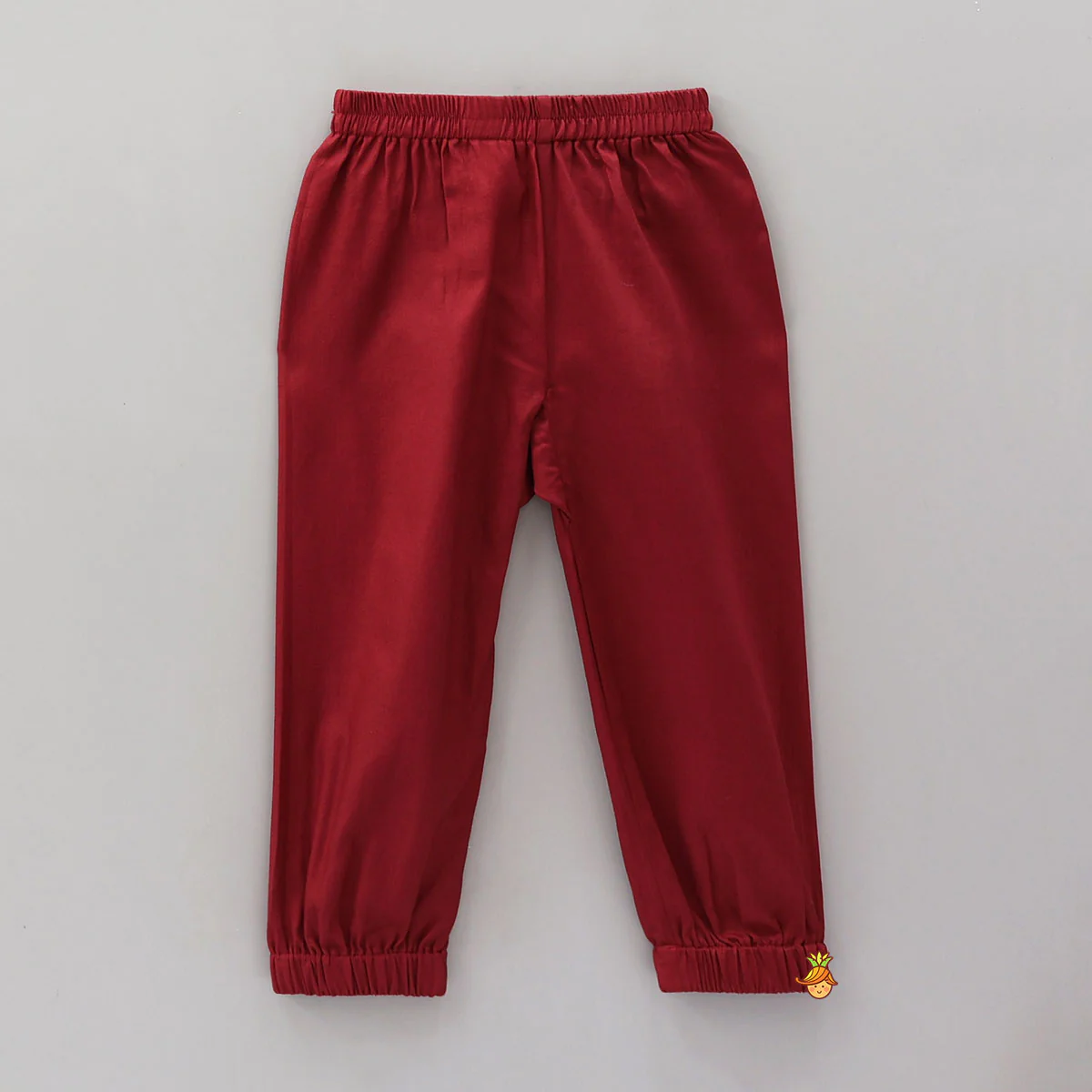 Pin-Tuck Detailed Yoke Ethnic Kurta And Pyjama - Image 4