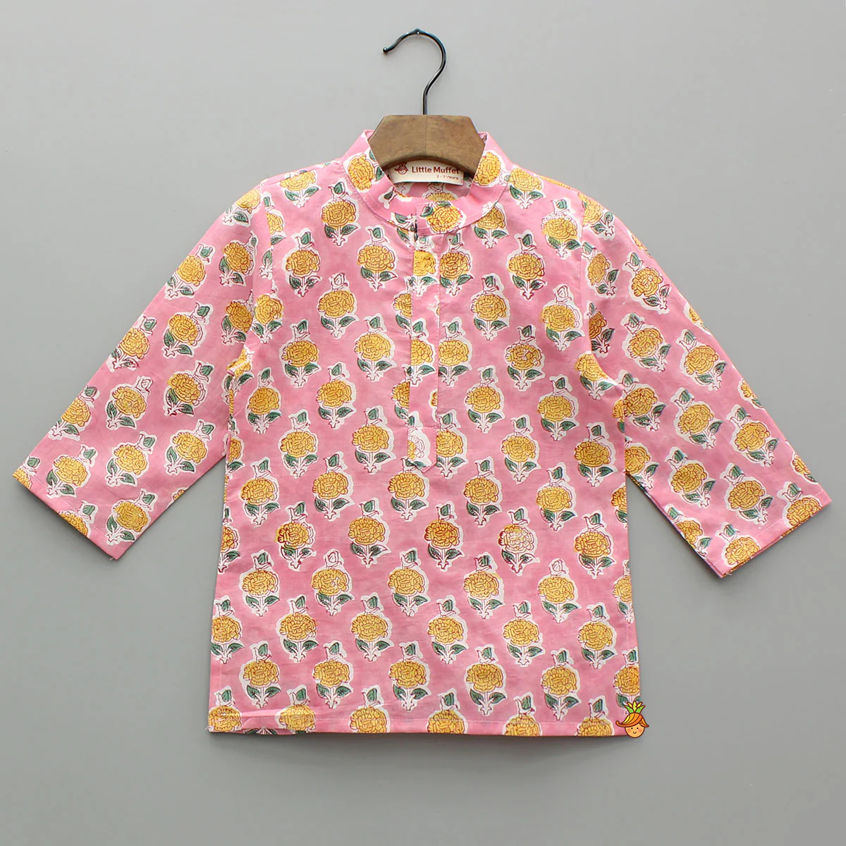 Pink Floral Printed Kurta With Pyjama - Image 3