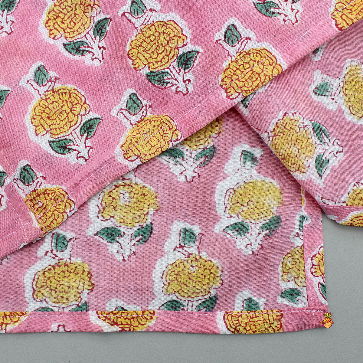 Pink Floral Printed Kurta With Pyjama - Image 5