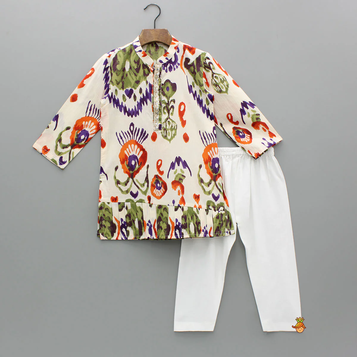 Pleated Hem Multicolour Printed Kurta And Pyjama