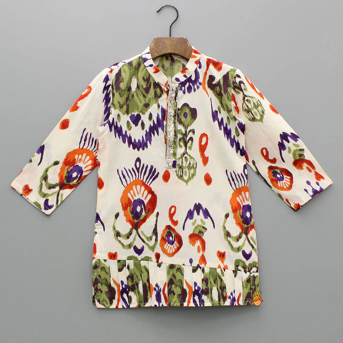 Pleated Hem Multicolour Printed Kurta And Pyjama - Image 3