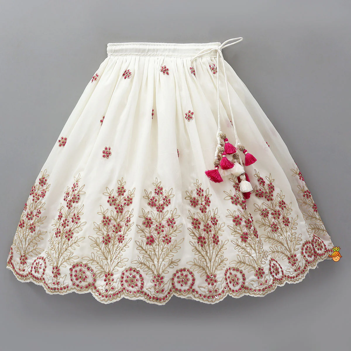 Pleated Neckline Heavily Embroidered Top With Lehenga - Image 4