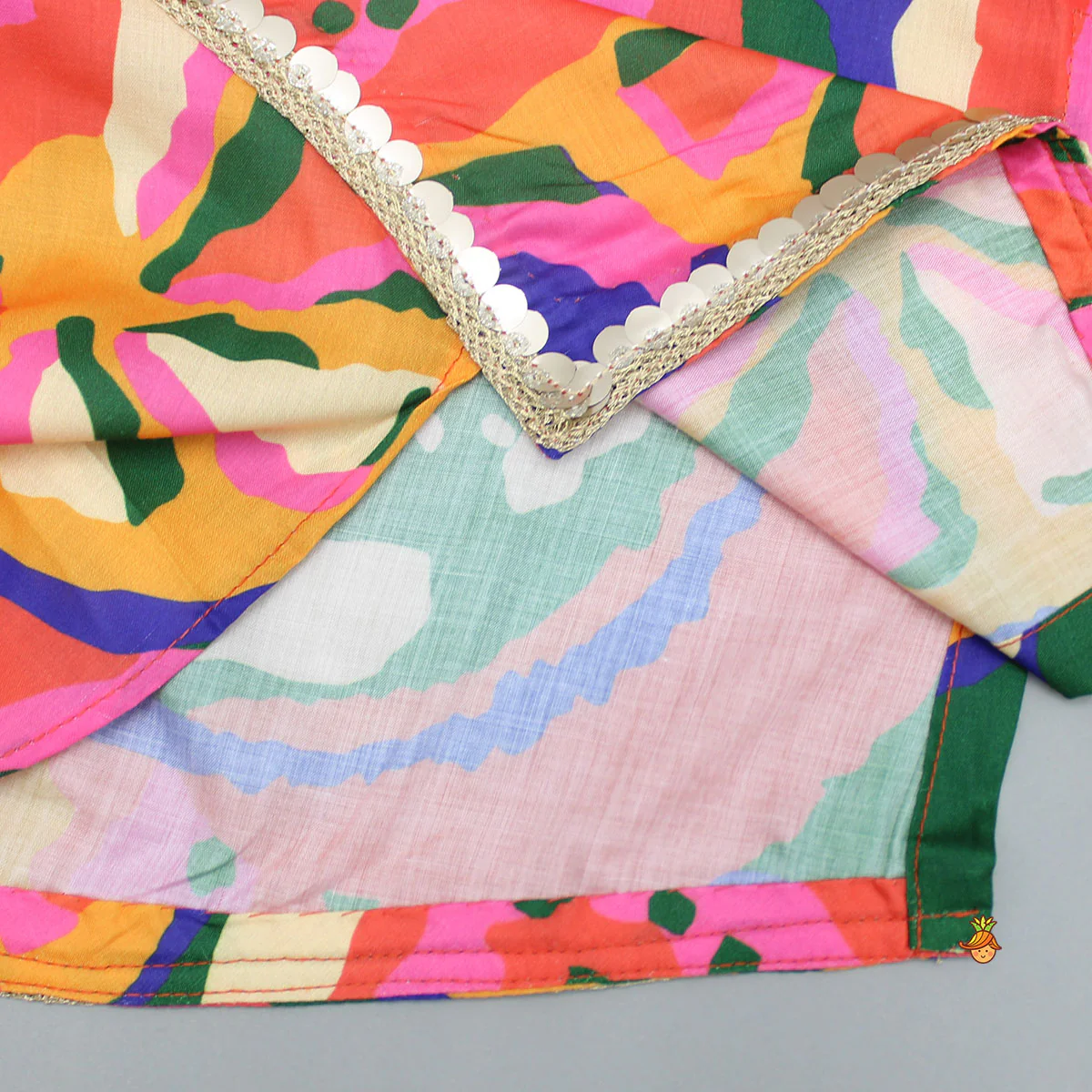Pleated Stylish Hem Multicolour Kurta And Pyjama - Image 10