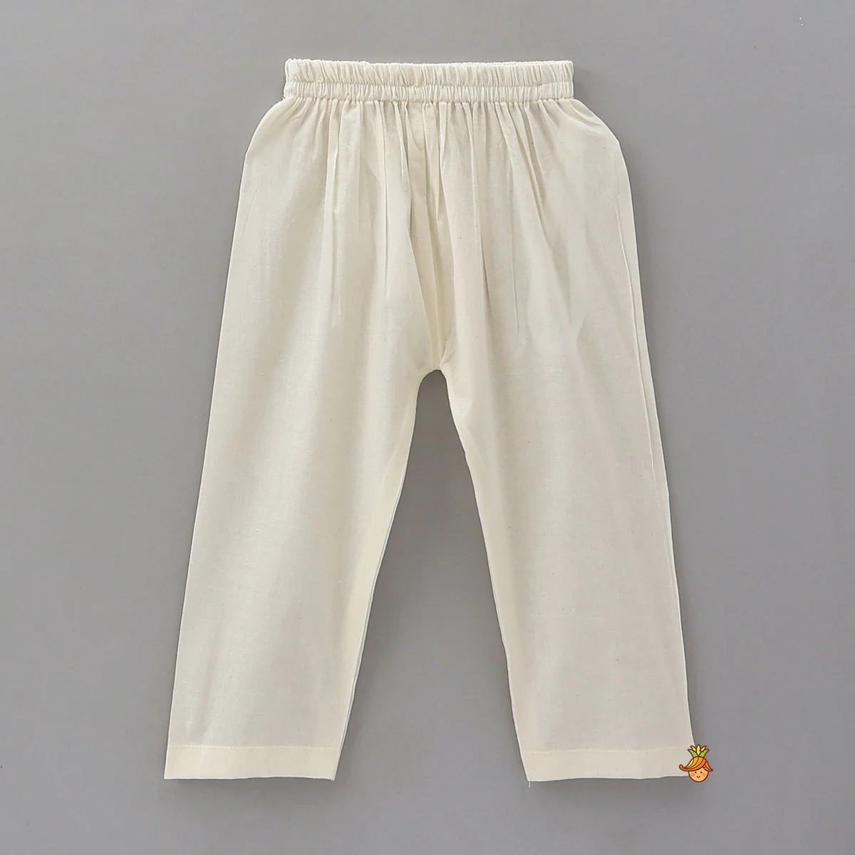 Pocket Detail Ethnic Kurta With Contrasting Jacket And Pyjama - Image 5