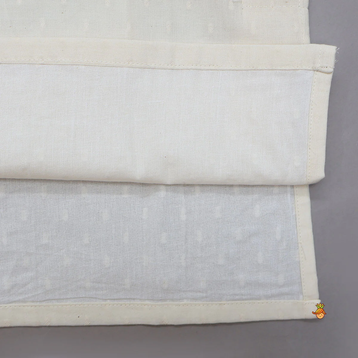 Pocket Detail Ethnic Kurta With Contrasting Jacket And Pyjama - Image 7