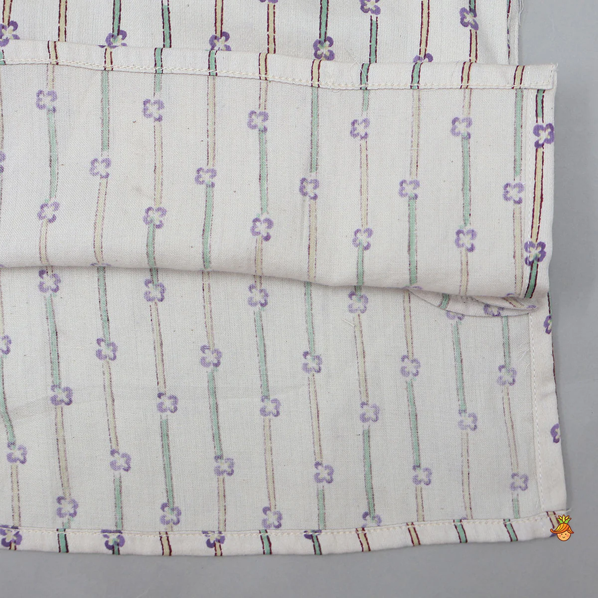 Pocket Detail Kurta With Matching Jacket And Pyjama - Image 7
