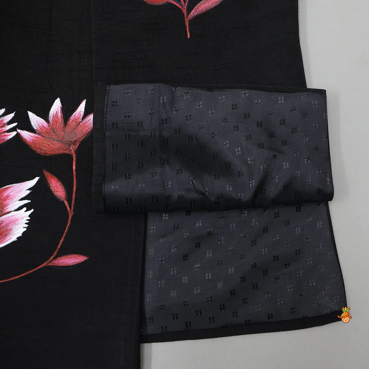 Pocket Detail Sherwani And Pyjama - Image 5