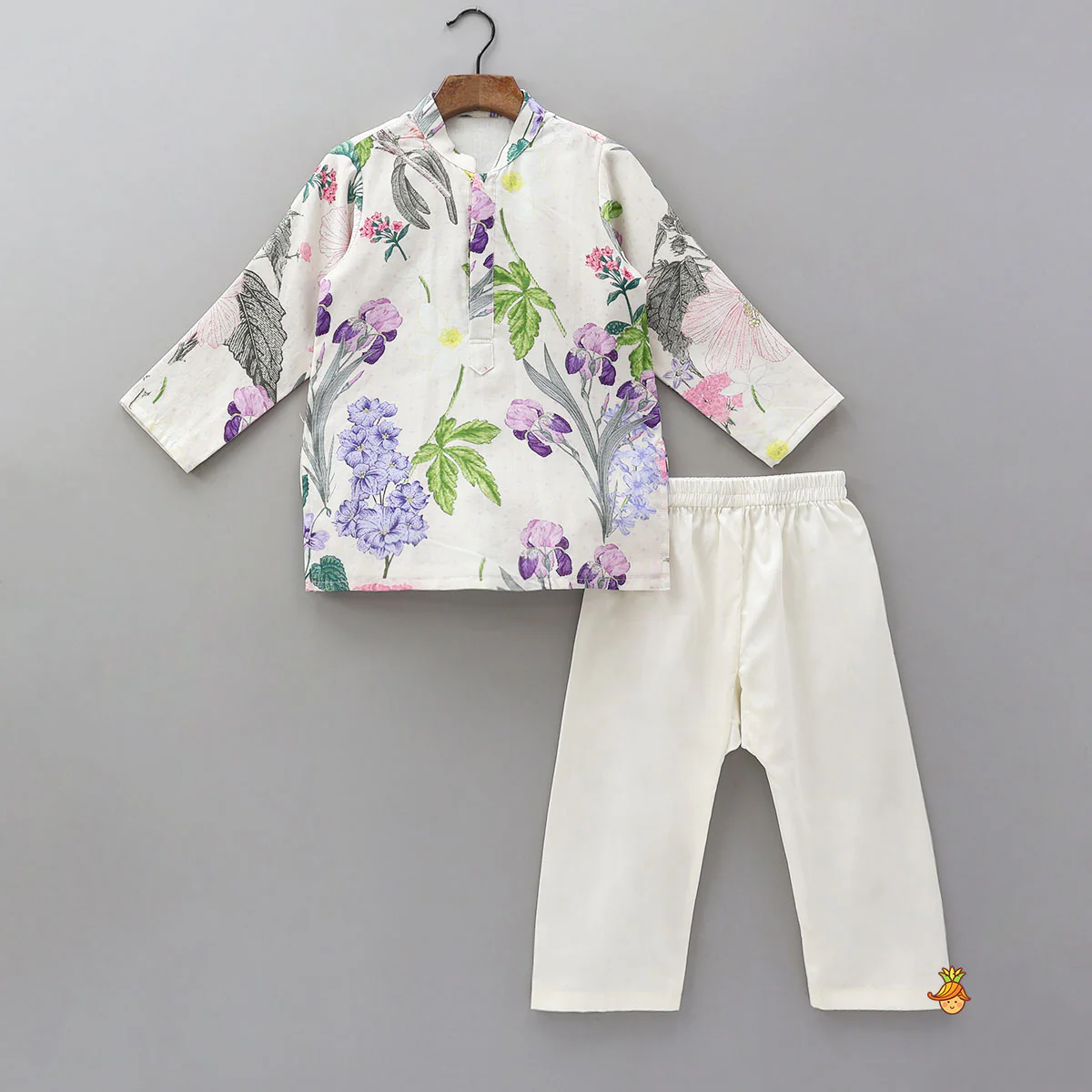 Printed Kurta With Checked Detailed Jacket And Pyjama - Image 3
