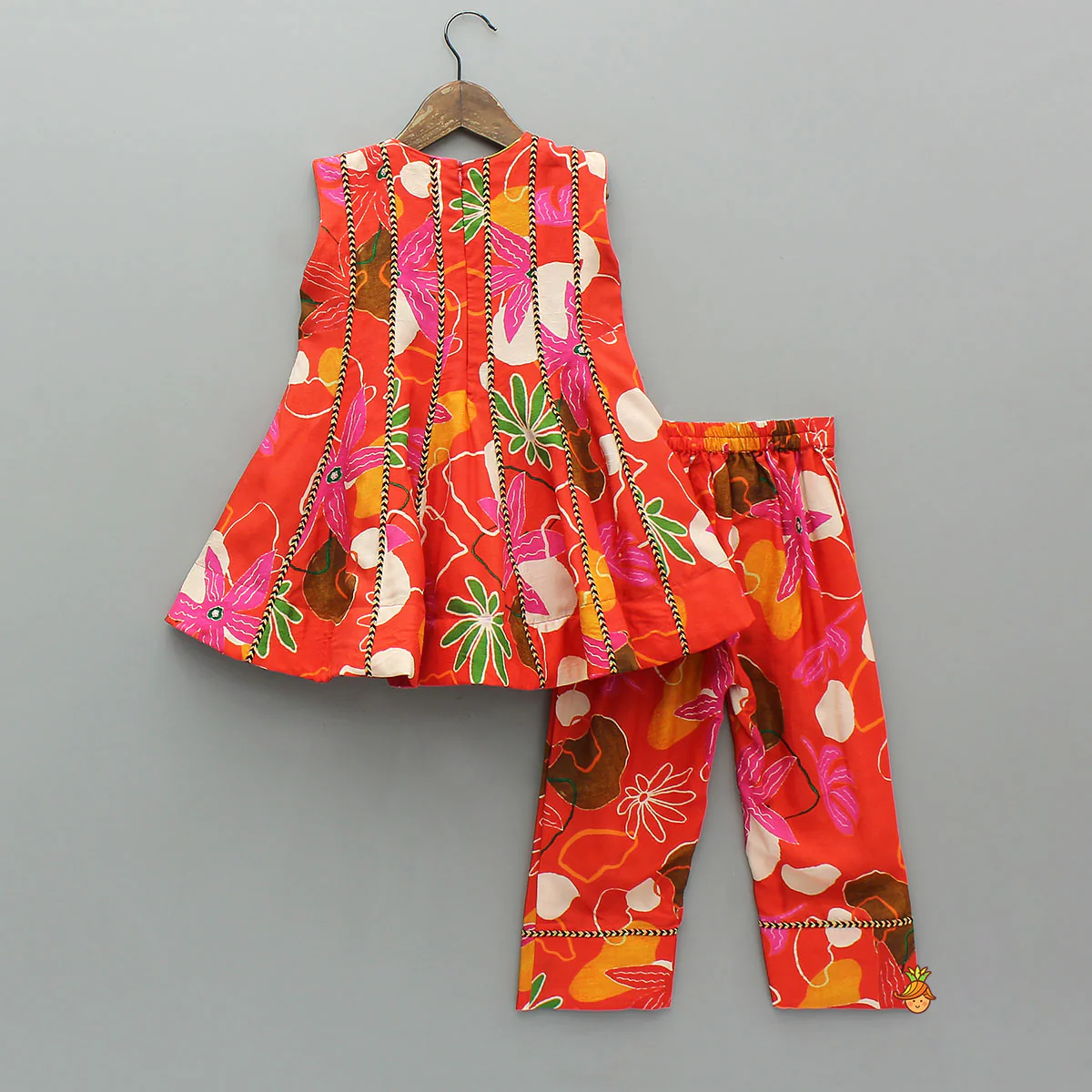 Red Floral Printed Sleeveless Kurti With Matching Pants - Image 2