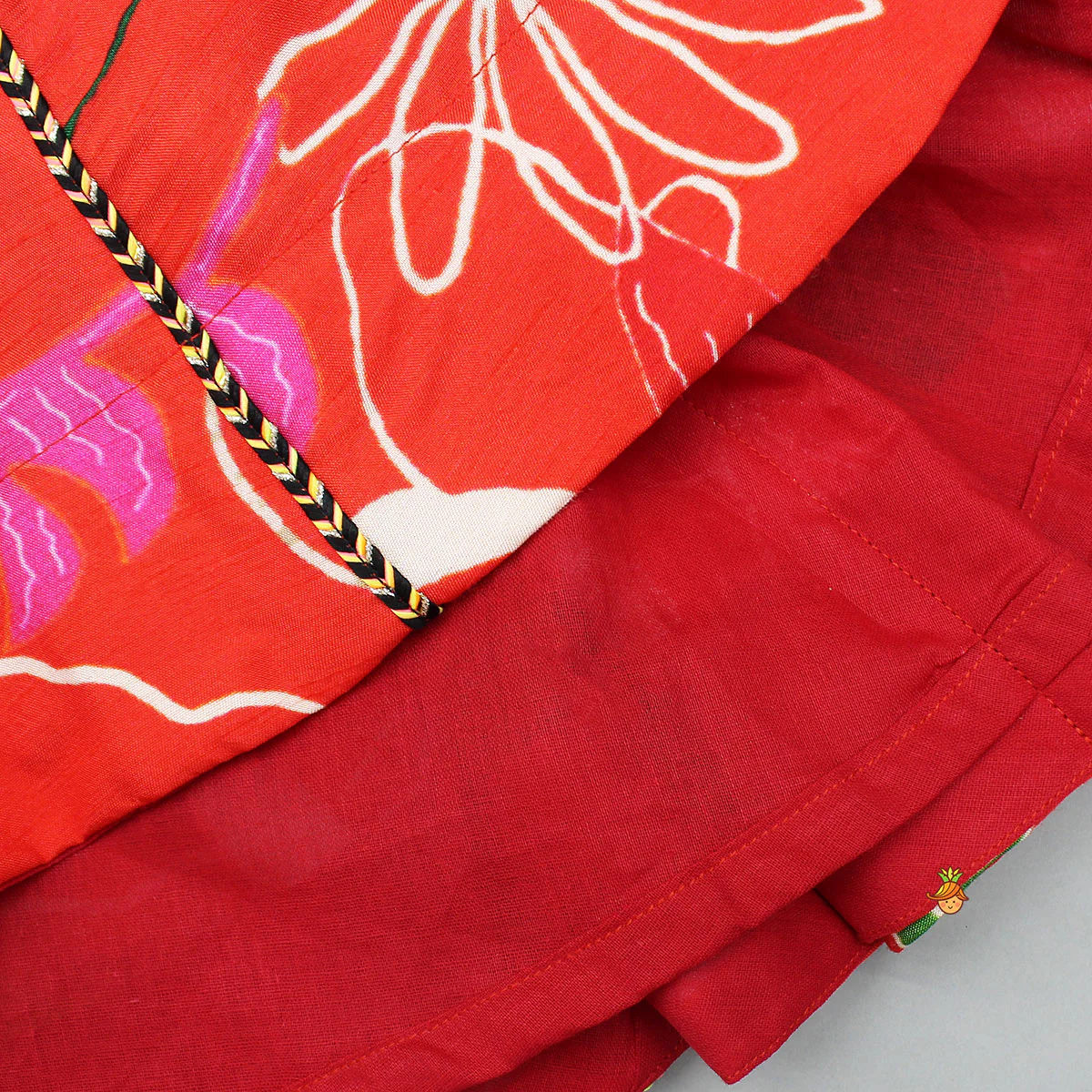 Red Floral Printed Sleeveless Kurti With Matching Pants - Image 5
