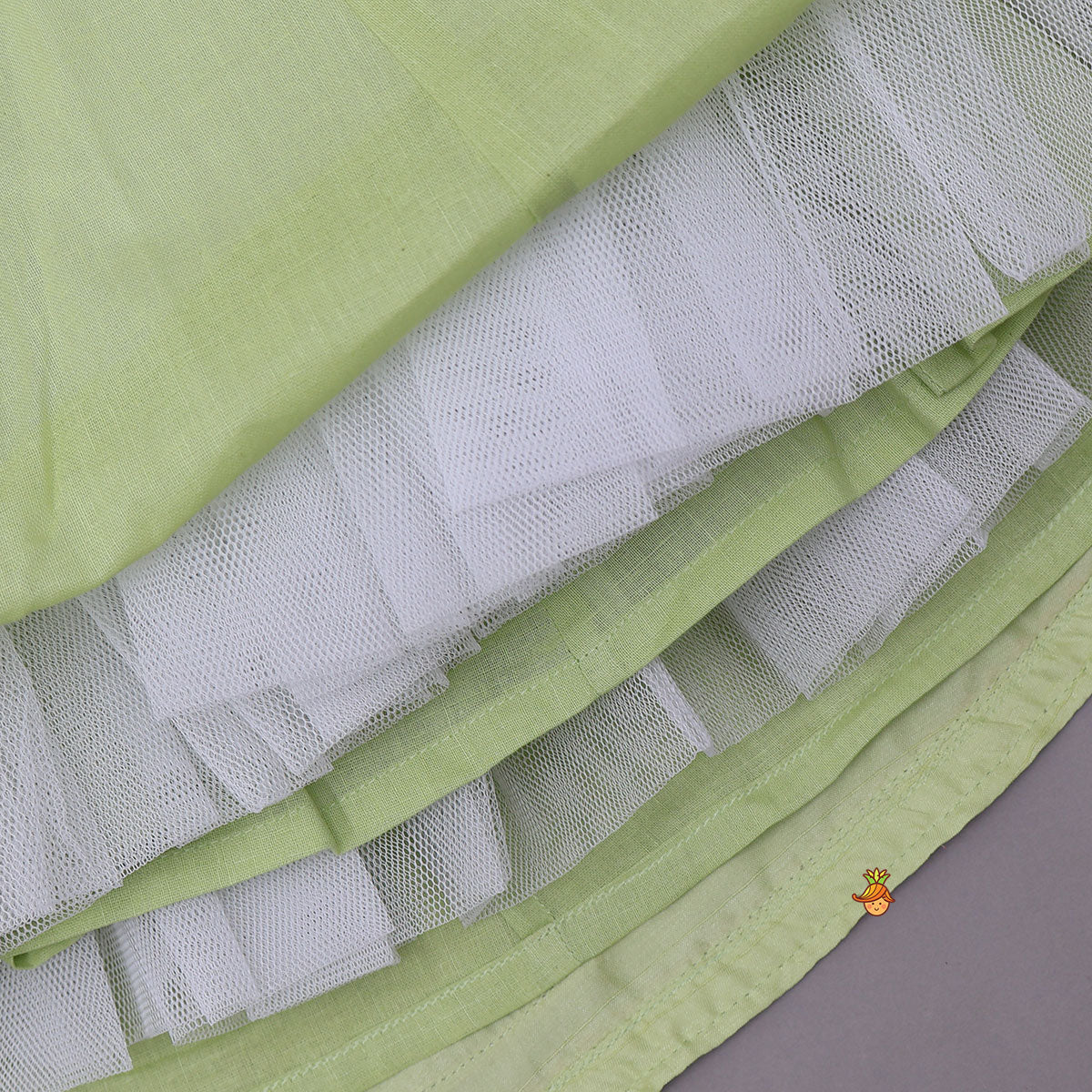 Round Neck Sleeveless Pretty Top And Lehenga - Image 6