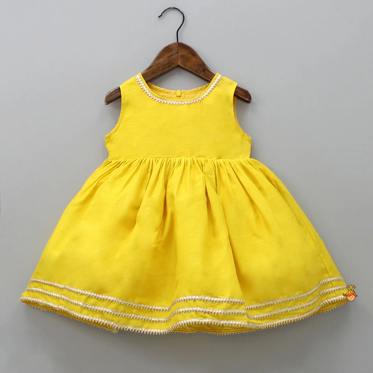 Round Neck Yellow Kurti With Heavy Embroidered Jacket - Image 3