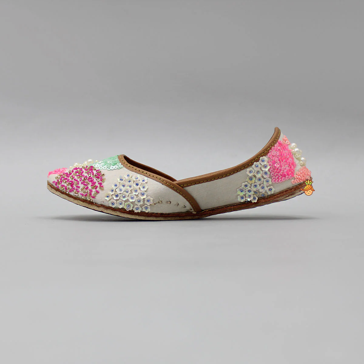 Sequin And Pearl Work Jutti - Image 4