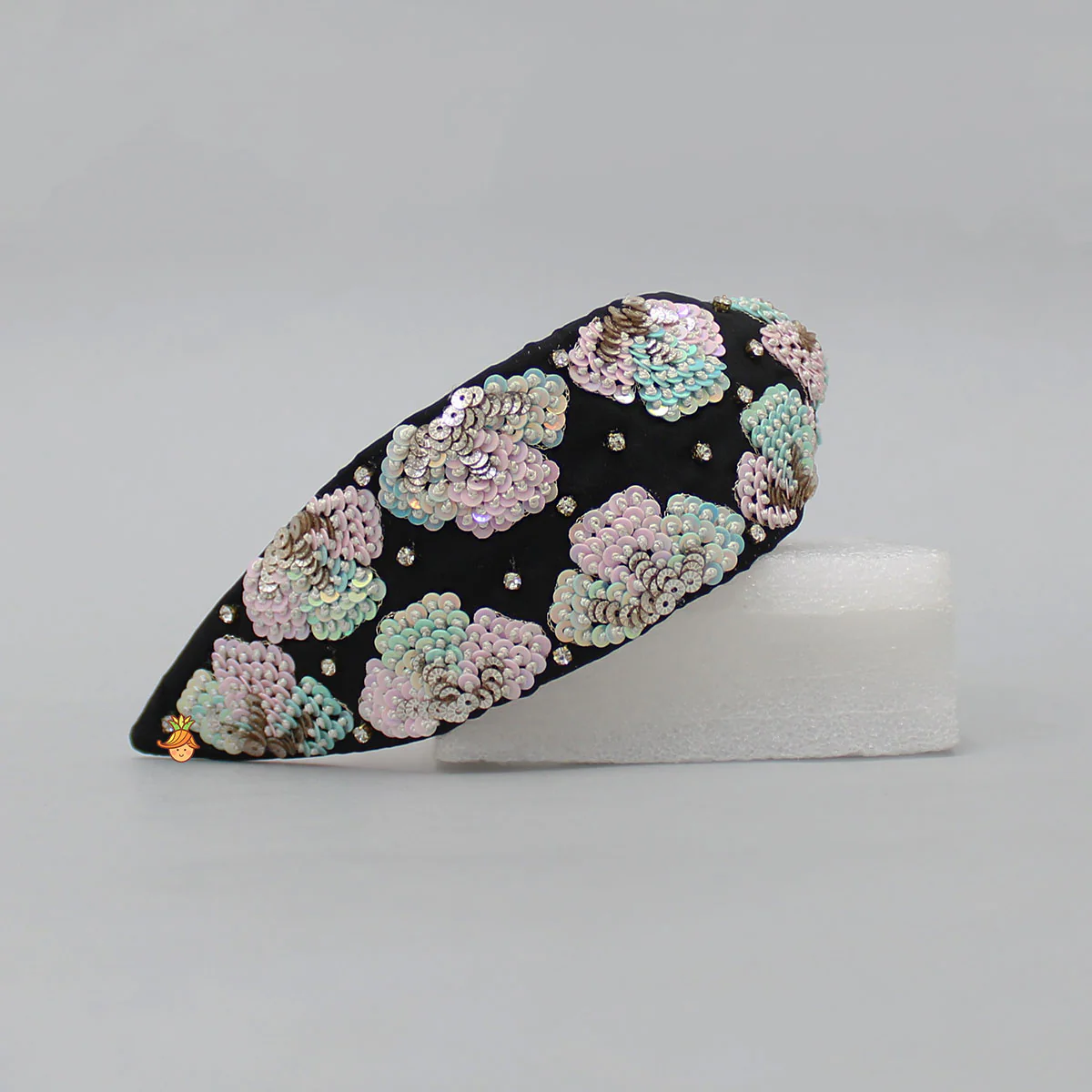 Sequin Embroidered Black Hairband - Image 3