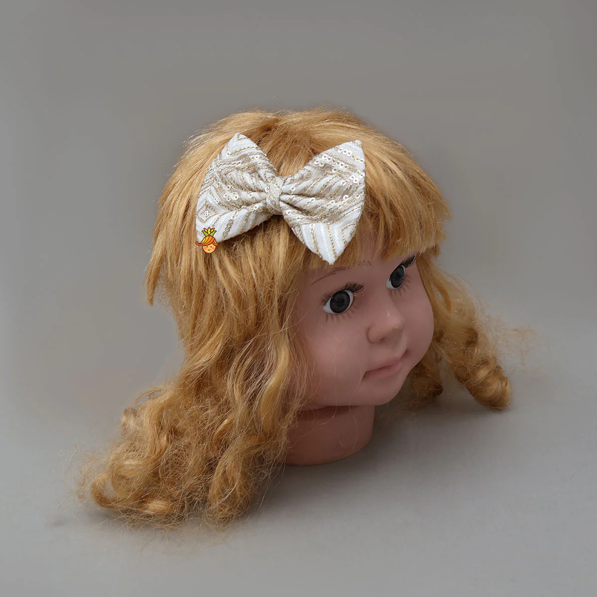 Sequined Bow Hair Clip - Image 4