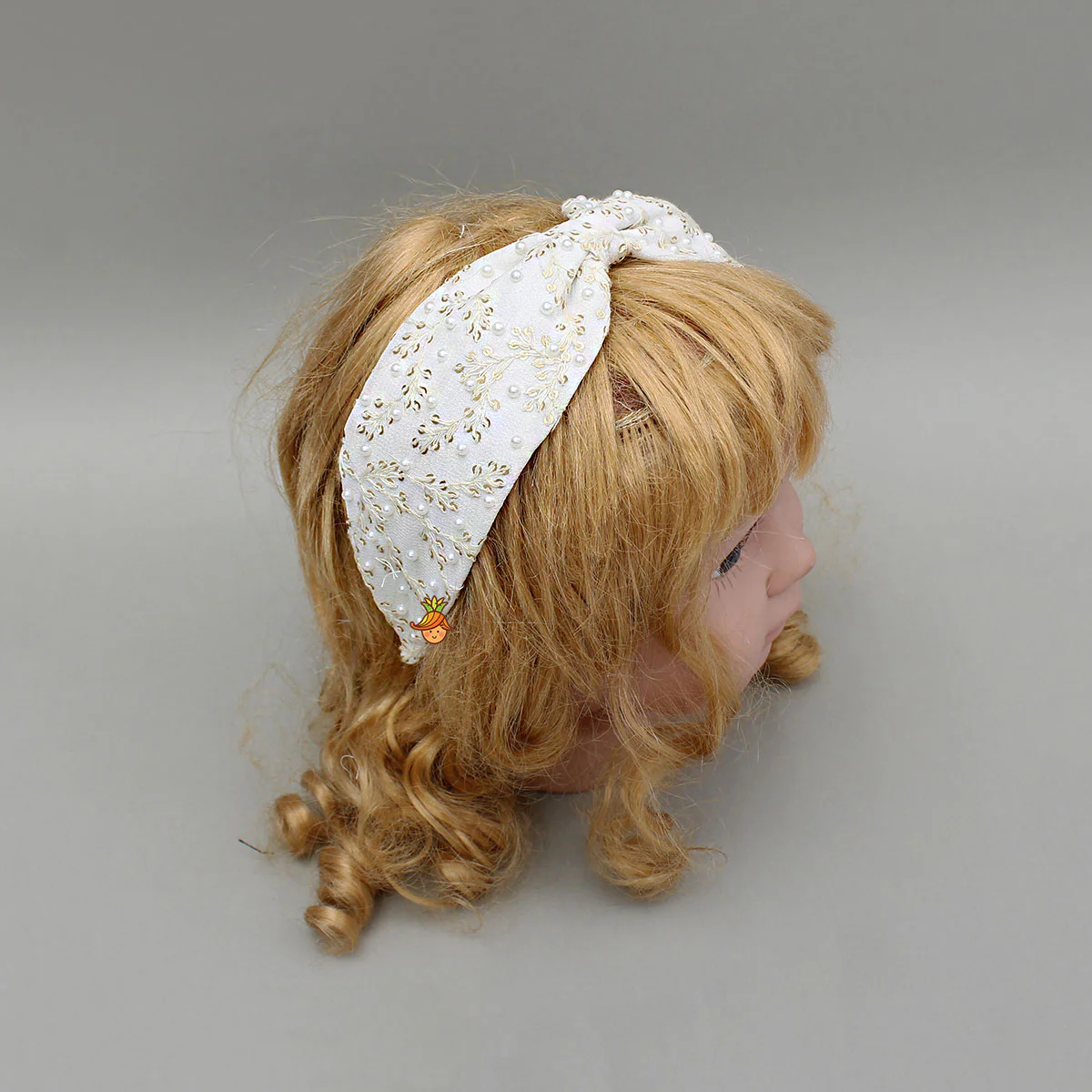 Sequins Leaf Embroidered White Hair Band - Image 3