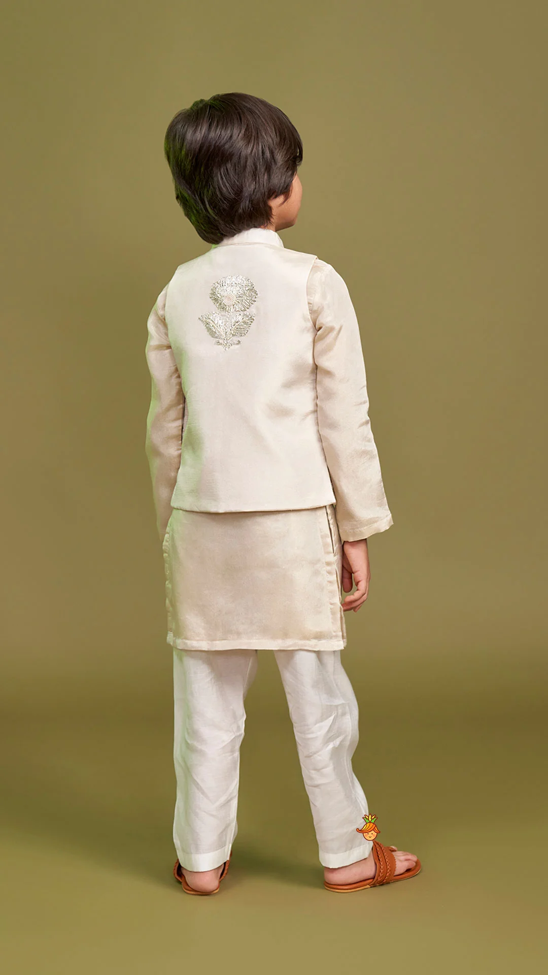Shimmery Kurta With Front Open Gota Embroidered Jacket And Pyjama - Image 10