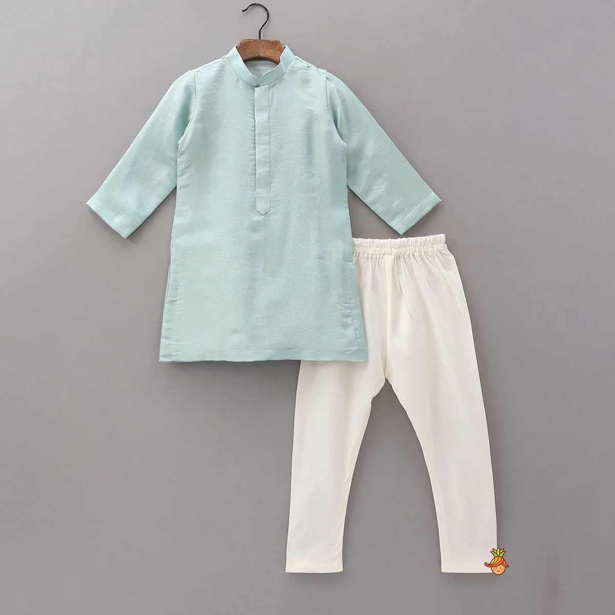Shimmery Kurta With Open Jacket And Churidar - Image 3