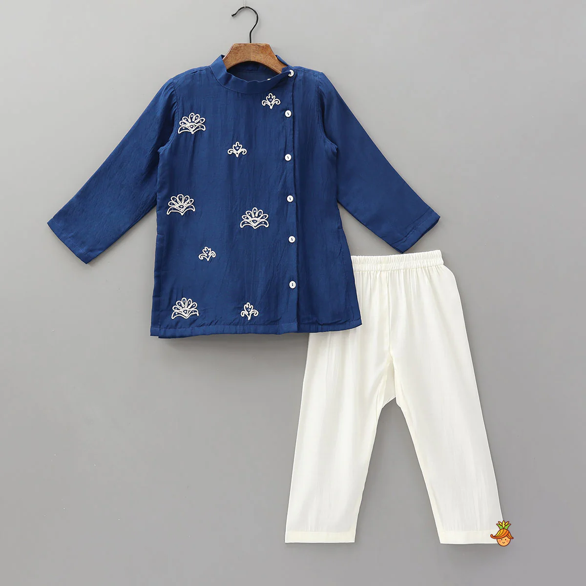 Side Button Detail Kurta With Pyjama