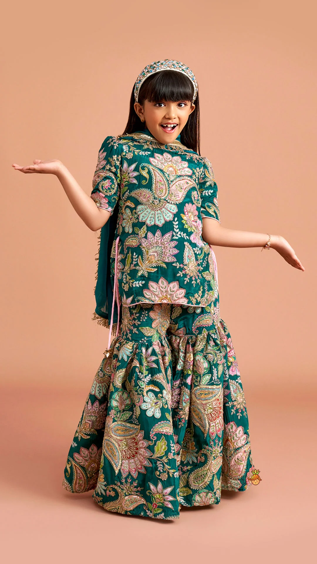 Side-Knot Detailed Elegant Kurti And Sharara With Matching Dupatta - Image 2