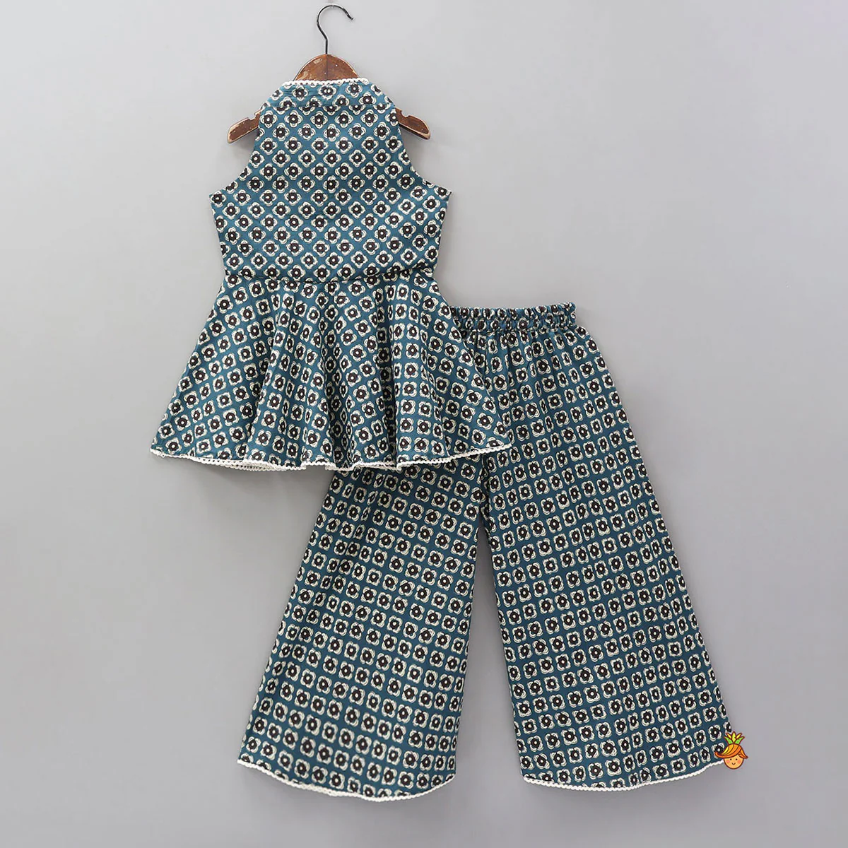 Sleeveless Printed Cotton Kurti And Flared Palazzo With Contrasting Dupatta - Image 2
