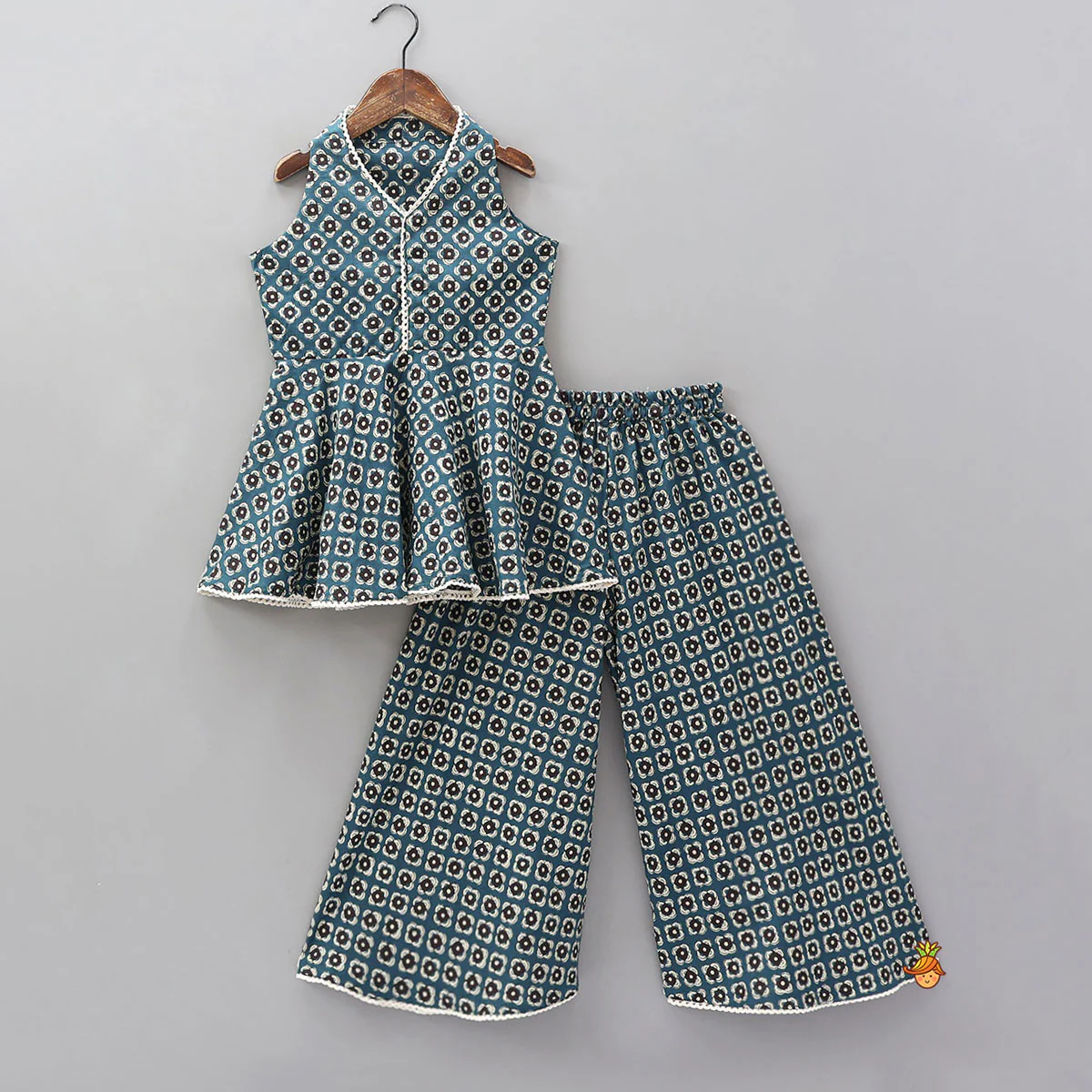 Sleeveless Printed Cotton Kurti And Flared Palazzo With Contrasting Dupatta - Image 3