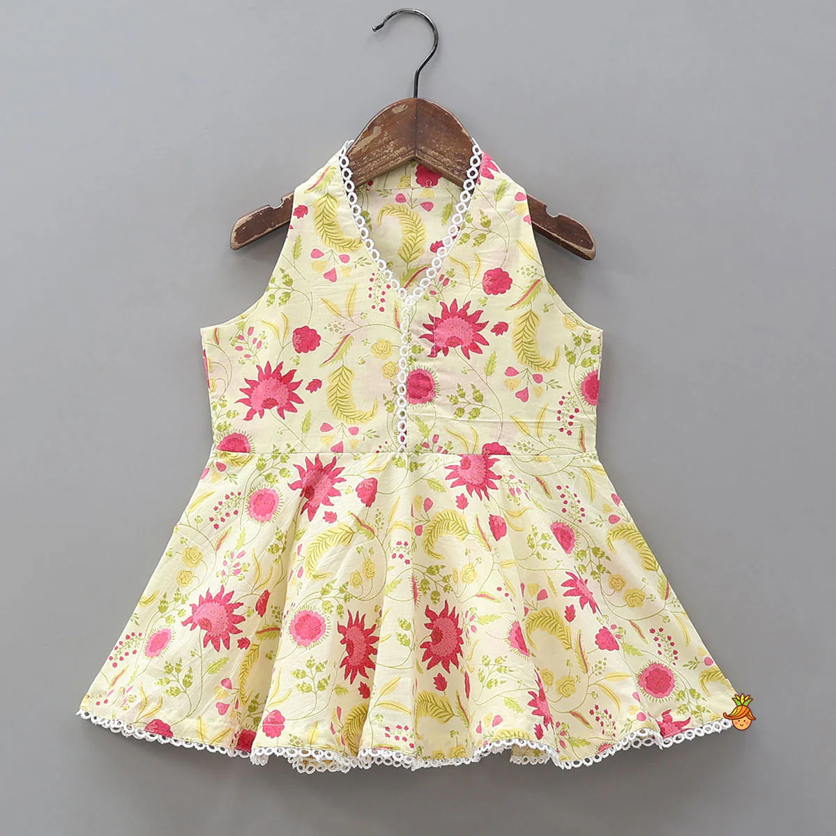 Sleeveless Printed Kurti And Flared Palazzo With Net Dupatta - Image 4