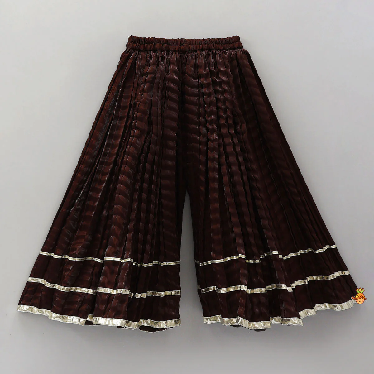 Sleeveless Sheen Kurti And Crushed Fabric Palazzo With Hair Tie - Image 5
