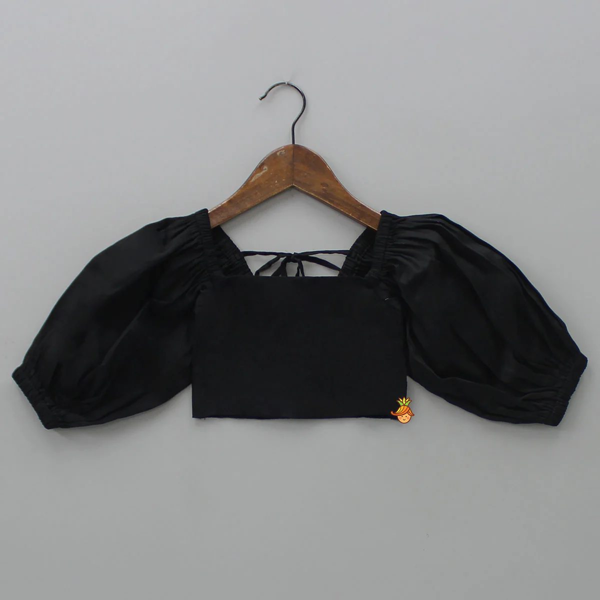 Smocked Back Stylish Sleeves Black Top And Fringes Skirt With Knot Detail Hair Band - Image 4