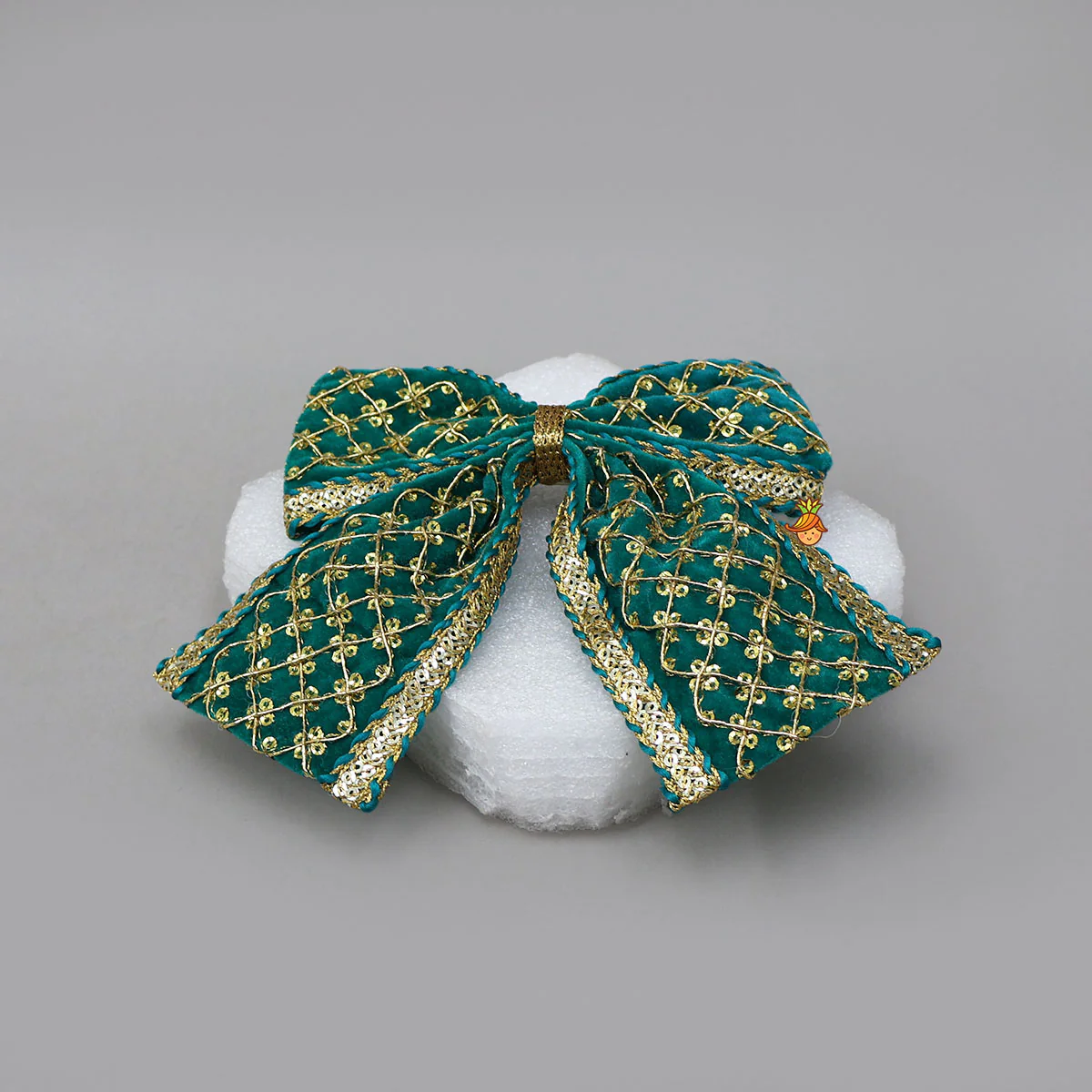 Square Design Embroidered Velvet Hair Clip - Image 3
