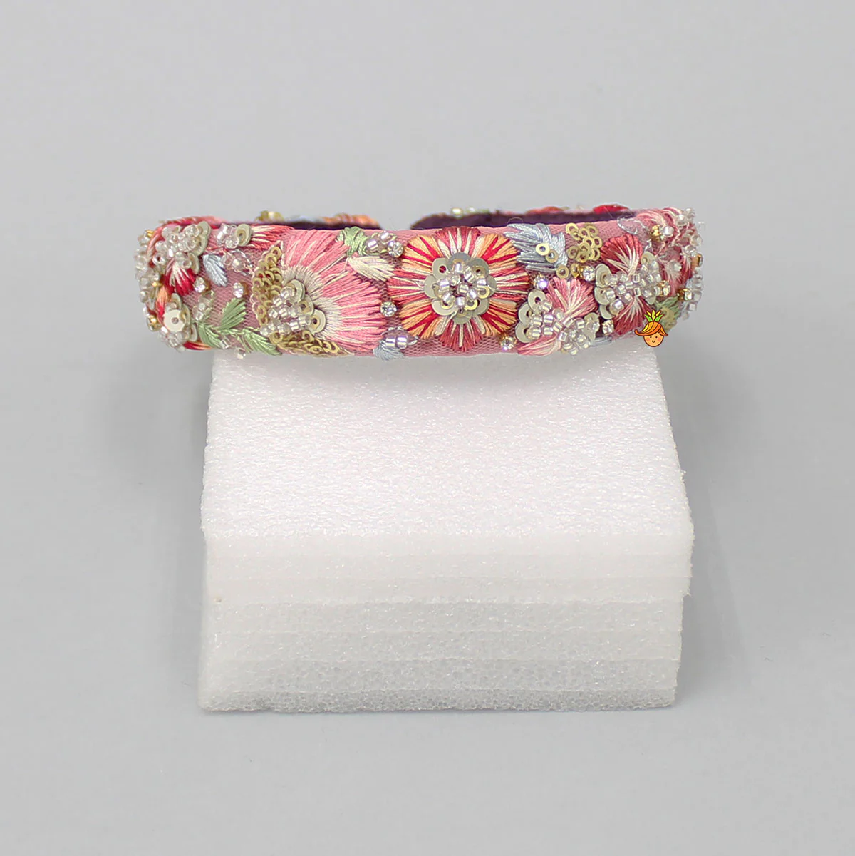Intricate Thread Embroidered Net Hair Band - Image 2