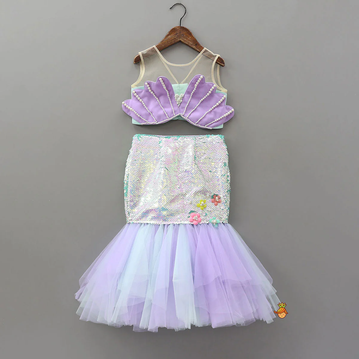 Stunning Top And Reversible Sequin Detail Mermaid-Style Skirt With Ribbon Hairband - Image 3