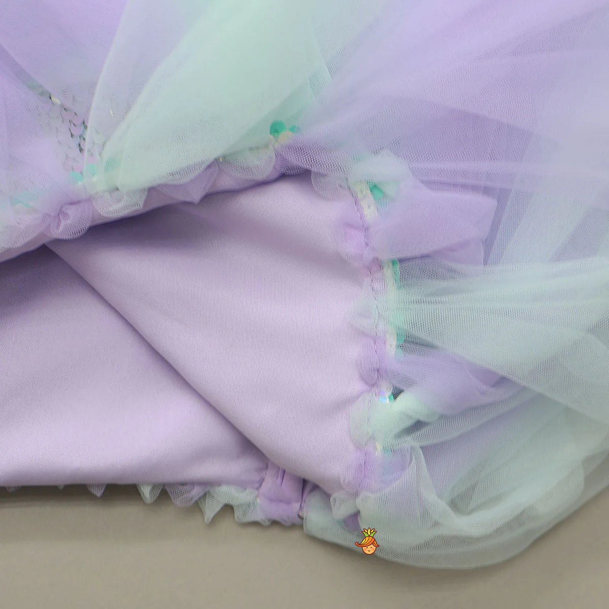 Stunning Top And Reversible Sequin Detail Mermaid-Style Skirt With Ribbon Hairband - Image 7