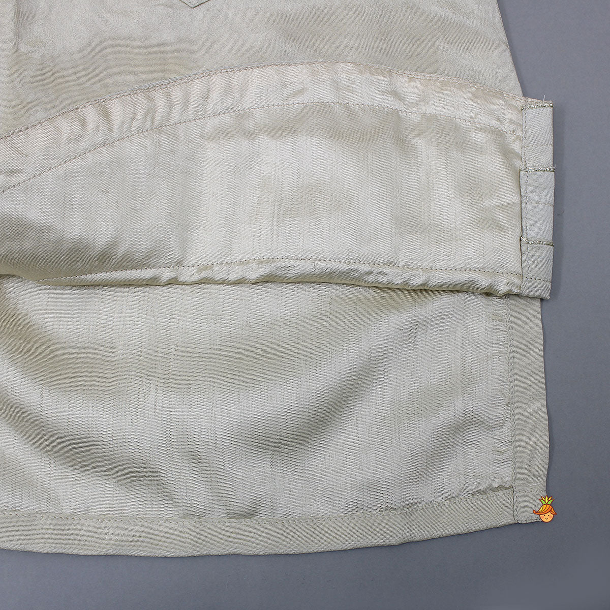 Shimmery Stylish Cut Hem Kurta With Velvet Jacket And Pyjama - Image 11