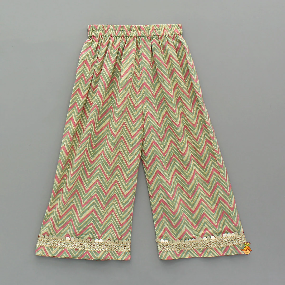Stylish Kaftan Top And Chevron Printed Palazzo - Image 4