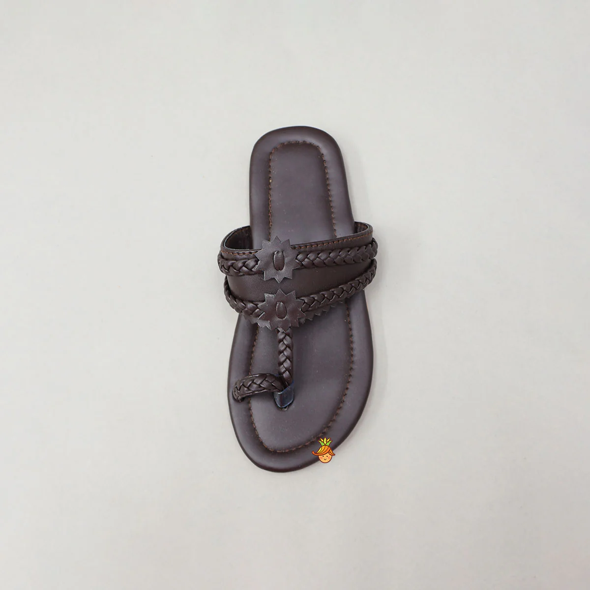 Stylish Toe-Ring Kolhapuri Flats With Braided Detailing - Image 4