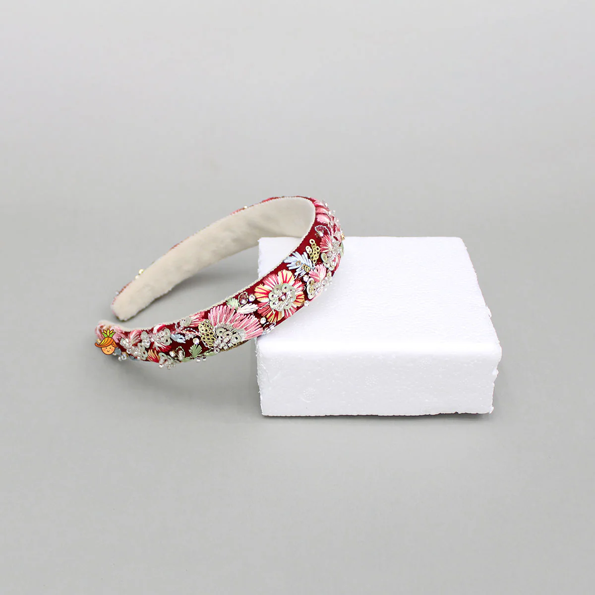 Thread And Cutdana Embroidered Hairband - Image 3