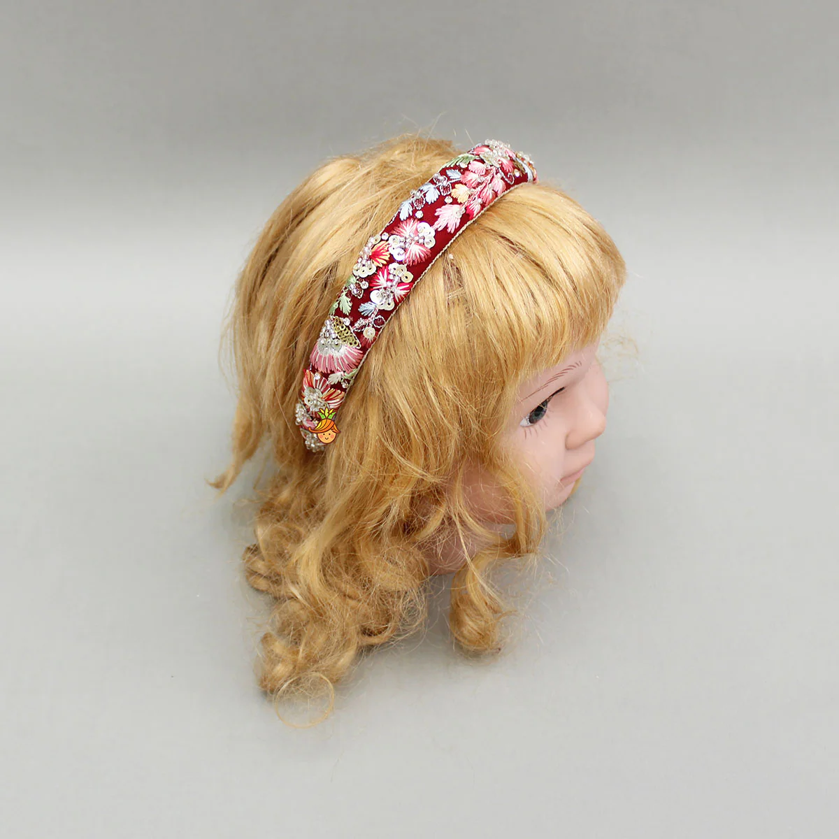 Thread And Cutdana Embroidered Hairband - Image 4