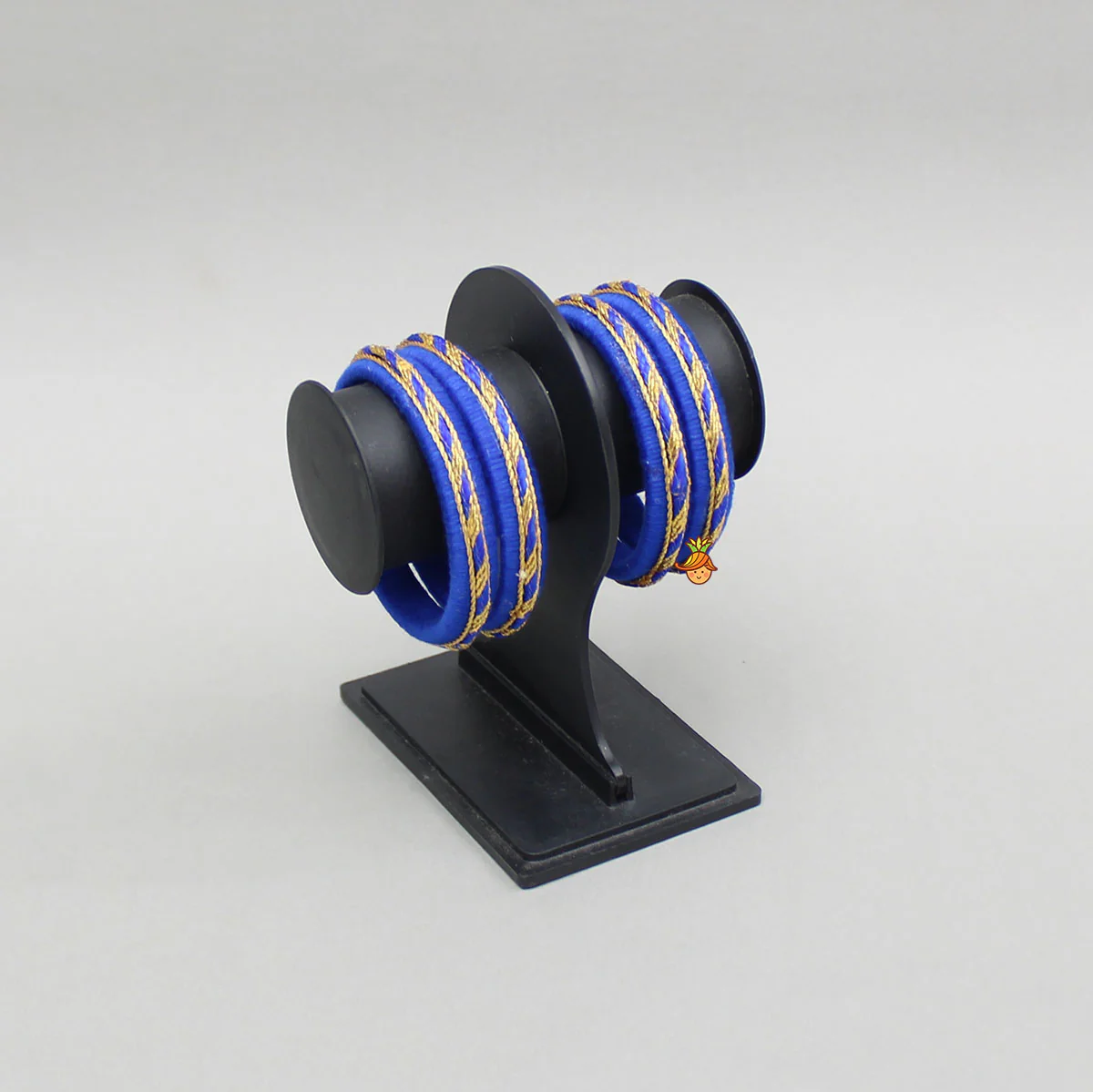 Thread And Lace Detailed Blue Bangles Set - Image 4