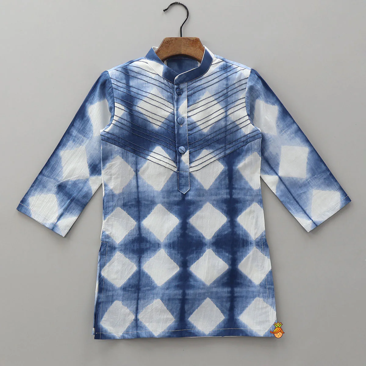 Thread Detailed Yoke Printed Ethnic Kurta And Pyjama - Image 3