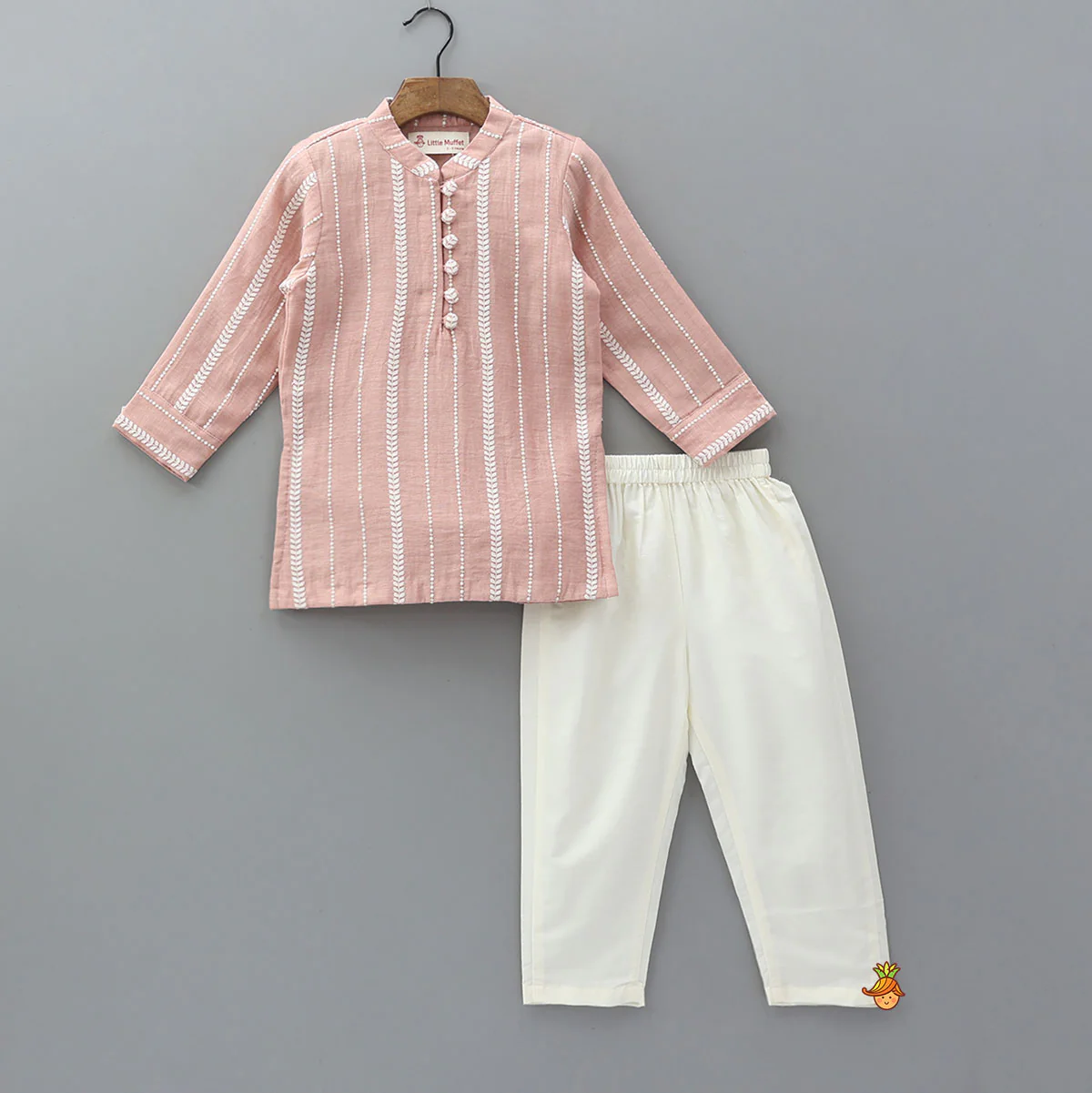 Thread-Embroidered Kurta With Pyjama