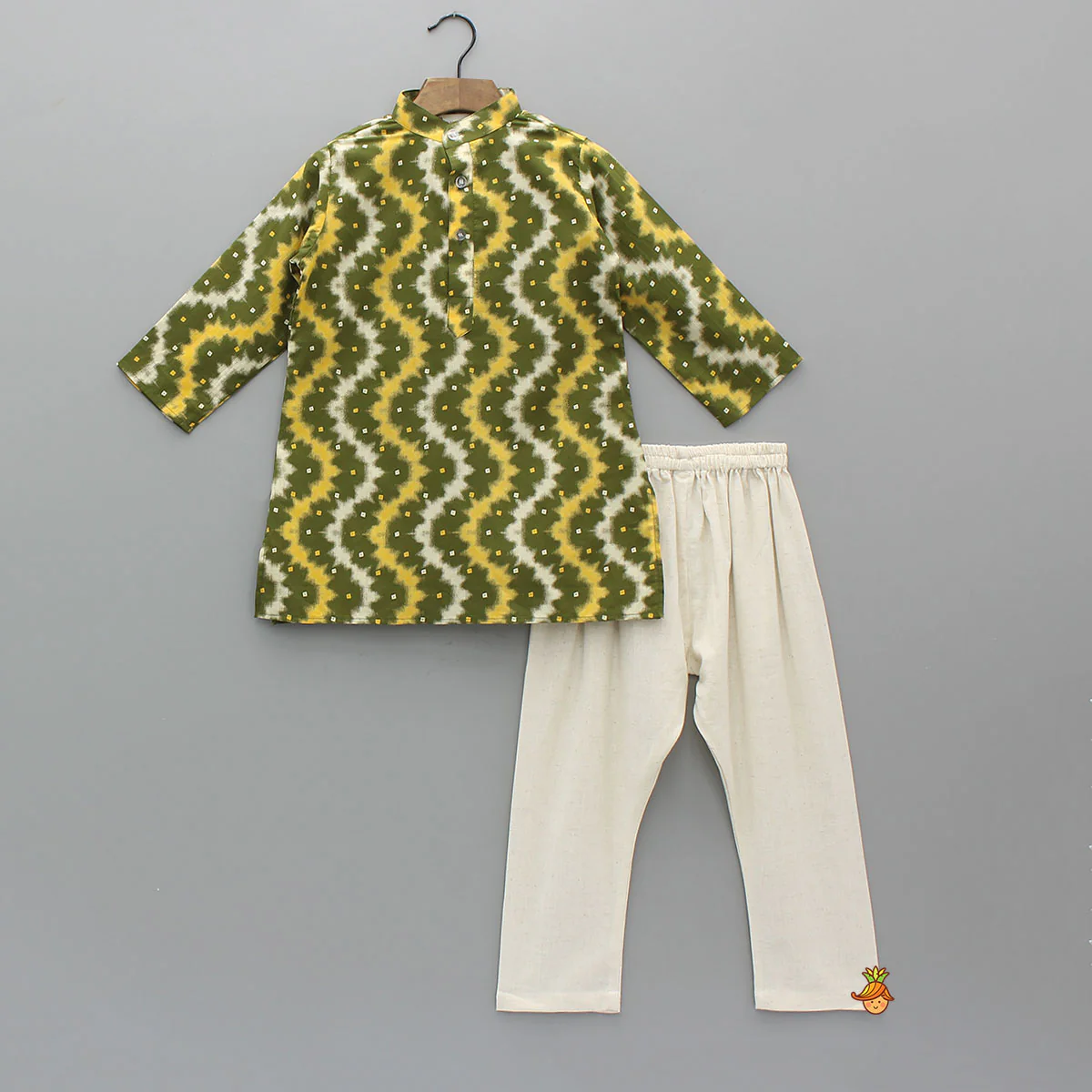Tie-Dye Effect Printed Kurta With Embroidered Jacket And Churidar - Image 3