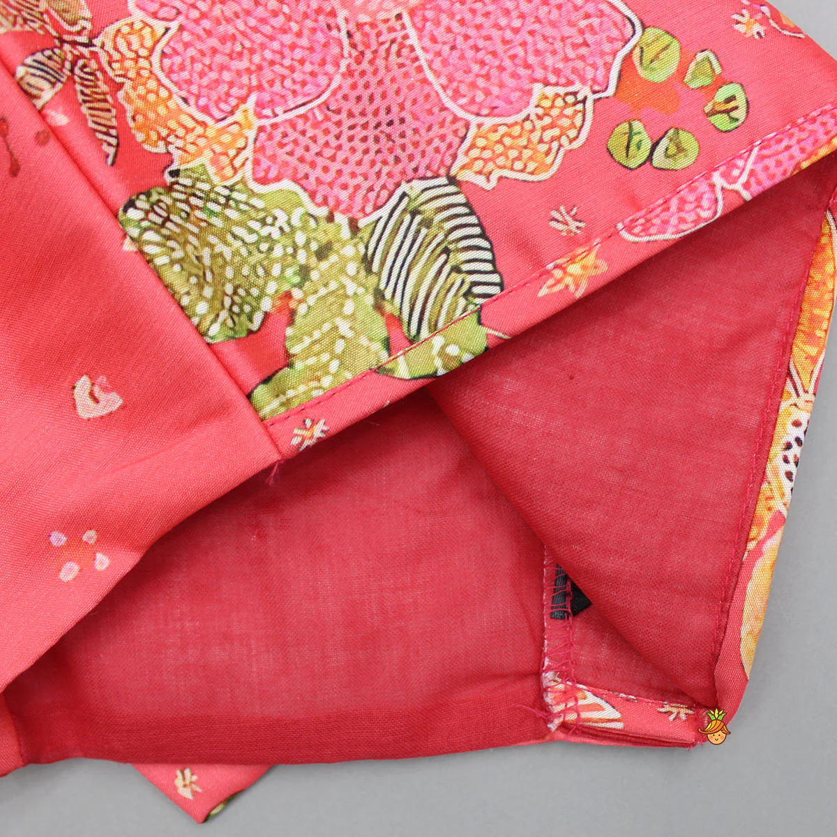 V Neck Top And Printed Lehenga With Hair Band - Image 12