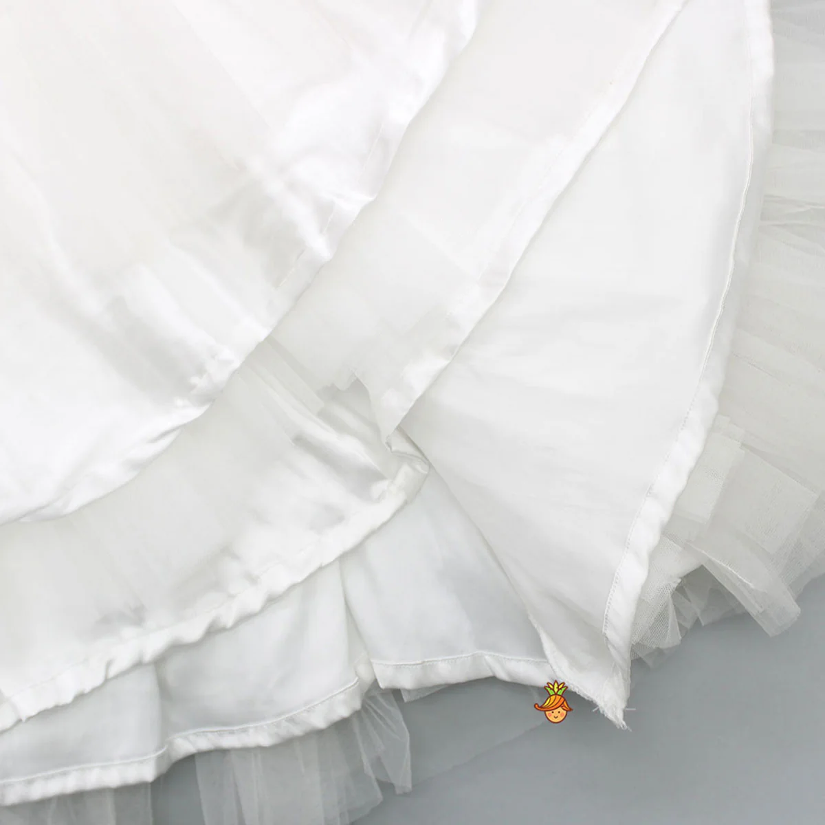 V Neck White Beaded Top And Pearly Tassels Enhanced Tiered Lehenga With Organza Dupatta - Image 7
