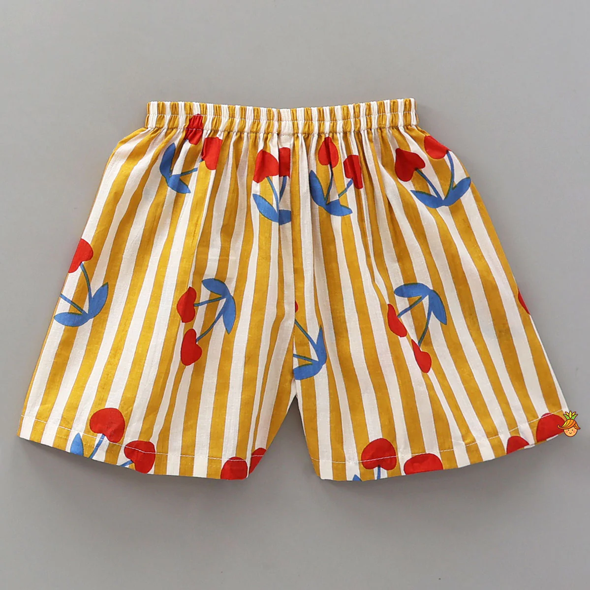 Vertical Striped Frilly Top And Shorts - Image 4