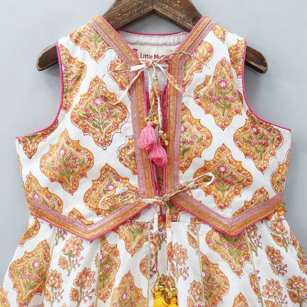 Waist Coat Styled Sleeveless Ethnic Long Kurti - Image 3