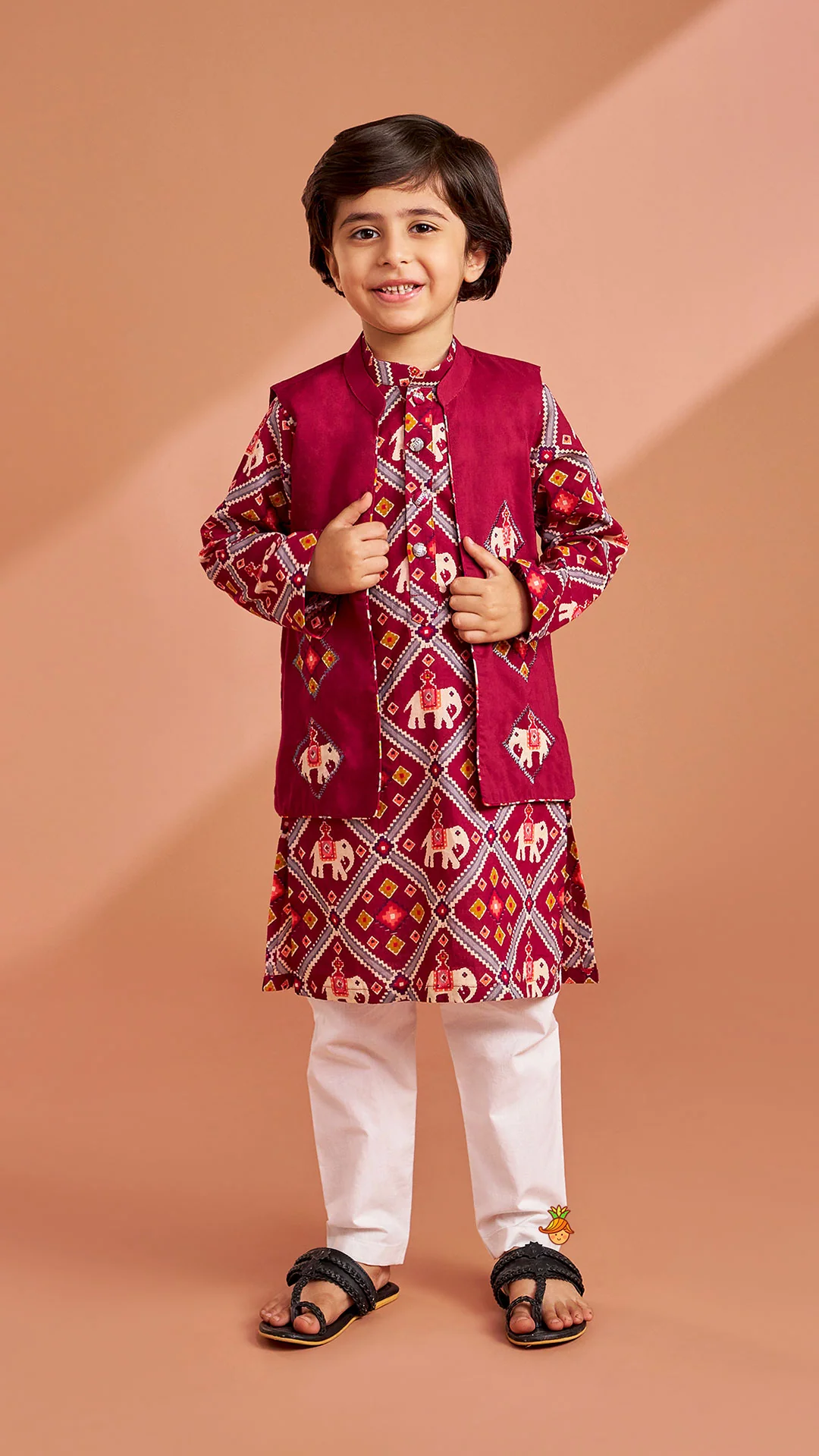 Wine Patola Printed Kurta With Front Open Jacket And Pyjama - Image 3