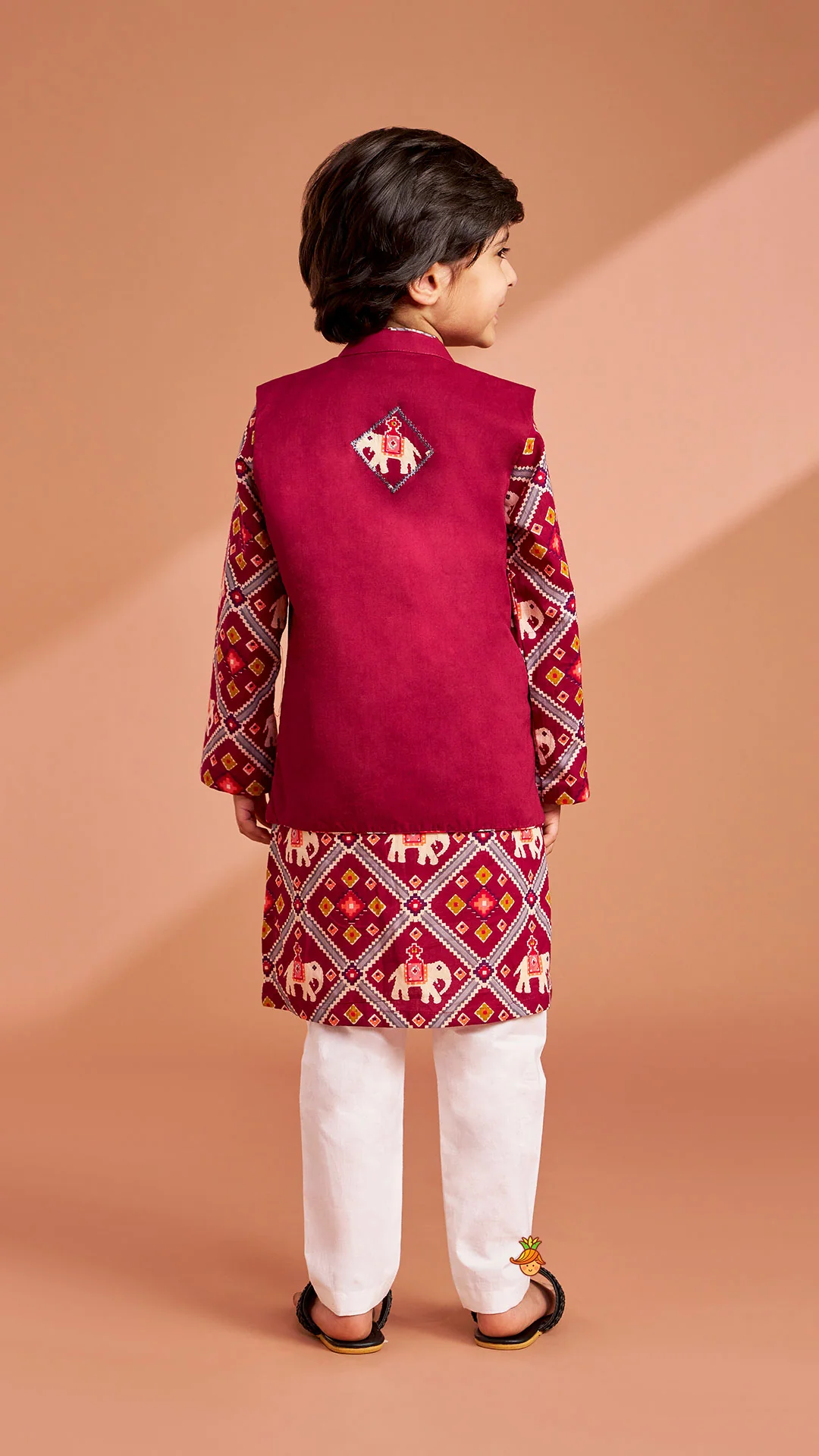 Wine Patola Printed Kurta With Front Open Jacket And Pyjama - Image 8